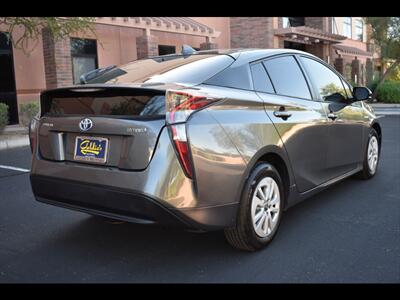 2017 Toyota Prius Two   - Photo 7 - Mesa, AZ 85201