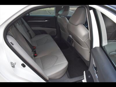 2020 Toyota Camry SE   - Photo 25 - Mesa, AZ 85201