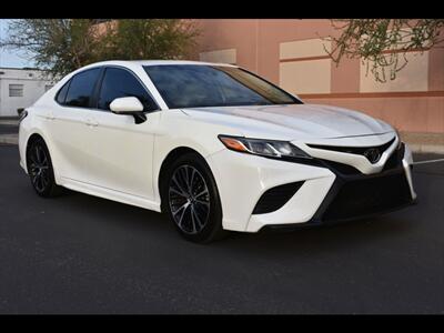 2020 Toyota Camry SE   - Photo 2 - Mesa, AZ 85201