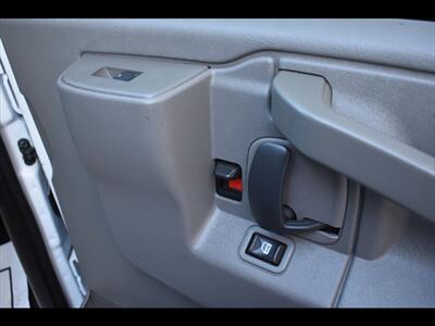 2018 Chevrolet Express 3500   - Photo 32 - Mesa, AZ 85201