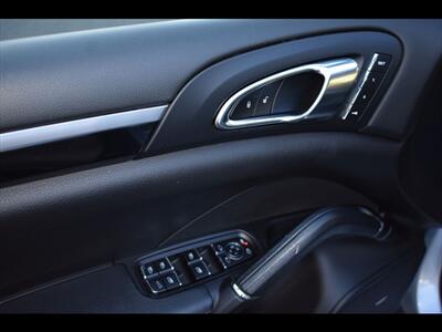 2016 Porsche Cayenne   - Photo 18 - Mesa, AZ 85201