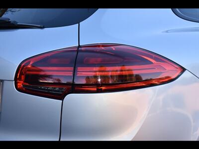 2016 Porsche Cayenne   - Photo 50 - Mesa, AZ 85201