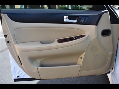 2014 Hyundai Genesis 3.8L   - Photo 17 - Mesa, AZ 85201