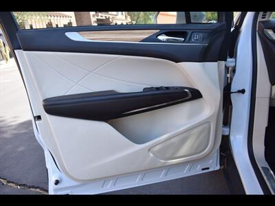 2015 Lincoln MKC   - Photo 18 - Mesa, AZ 85201