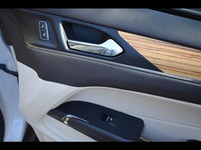 2015 Lincoln MKC   - Photo 36 - Mesa, AZ 85201