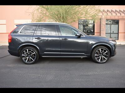 2021 Volvo XC90 T6 Momentum 7-Passenger SUV