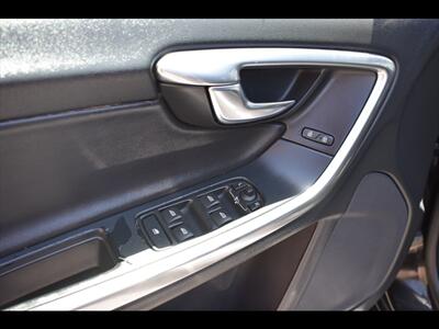 2017 Volvo S60 T6 R-Design Platinum   - Photo 15 - Mesa, AZ 85201