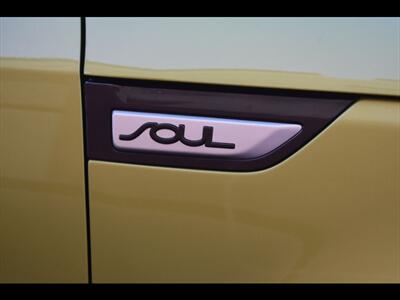 2016 Kia Soul +   - Photo 52 - Mesa, AZ 85201