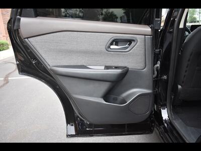 2021 Nissan Rogue SV   - Photo 22 - Mesa, AZ 85201