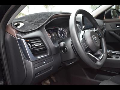 2021 Nissan Rogue SV   - Photo 15 - Mesa, AZ 85201