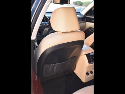 2017 Kia Cadenza Premium   - Photo 21 - Mesa, AZ 85201