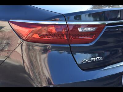 2017 Kia Cadenza Premium   - Photo 47 - Mesa, AZ 85201