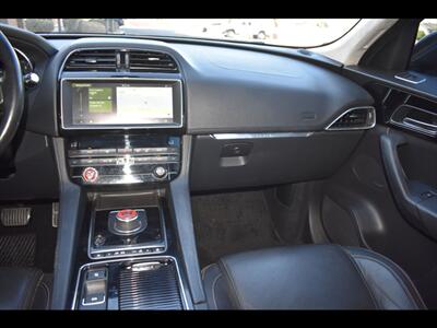 2019 Jaguar F-PACE 30t Prestige - Photo 30 - Mesa, AZ 85201