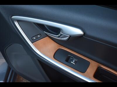 2017 Volvo S60 T5 Inscription Platinum   - Photo 34 - Mesa, AZ 85201