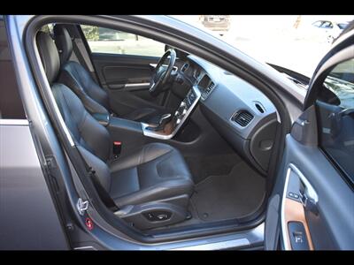 2017 Volvo S60 T5 Inscription Platinum   - Photo 31 - Mesa, AZ 85201