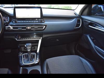 2022 Kia Seltos S   - Photo 29 - Mesa, AZ 85201