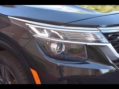 2022 Kia Seltos S   - Photo 42 - Mesa, AZ 85201