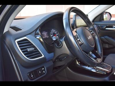 2022 Kia Seltos S   - Photo 14 - Mesa, AZ 85201