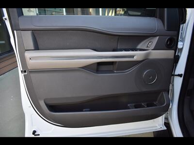 2019 Ford Expedition XLT   - Photo 18 - Mesa, AZ 85201