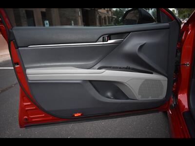 2021 Toyota Camry SE   - Photo 17 - Mesa, AZ 85201