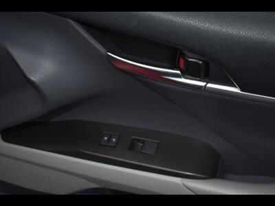 2021 Toyota Camry SE   - Photo 34 - Mesa, AZ 85201