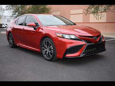 2021 Toyota Camry SE   - Photo 2 - Mesa, AZ 85201