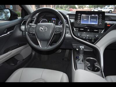 2021 Toyota Camry SE   - Photo 28 - Mesa, AZ 85201
