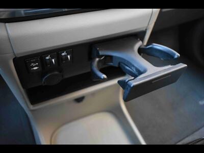 2015 Toyota Sienna XLE 7-Passenger Auto Access Seat   - Photo 16 - Mesa, AZ 85201