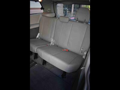 2015 Toyota Sienna XLE 7-Passenger Auto Access Seat   - Photo 24 - Mesa, AZ 85201