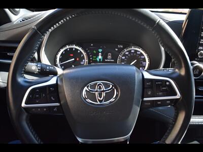 2022 Toyota Highlander XSE   - Photo 24 - Mesa, AZ 85201