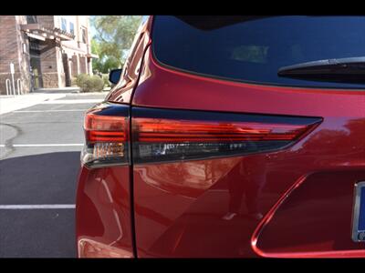 2022 Toyota Highlander XSE   - Photo 47 - Mesa, AZ 85201