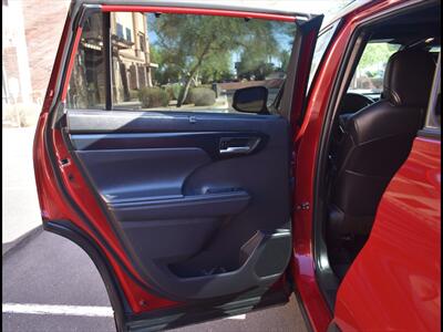 2022 Toyota Highlander XSE   - Photo 43 - Mesa, AZ 85201