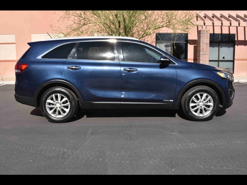 2018 Kia Sorento LX V6 - Photo 1 - Mesa, AZ 85201