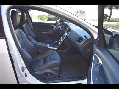 2017 Volvo V60 Cross Country T5 Premier   - Photo 31 - Mesa, AZ 85201