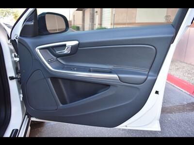 2017 Volvo V60 Cross Country T5 Premier   - Photo 33 - Mesa, AZ 85201