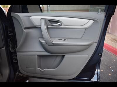 2017 Chevrolet Traverse LT   - Photo 36 - Mesa, AZ 85201