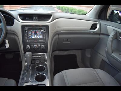 2017 Chevrolet Traverse LT   - Photo 32 - Mesa, AZ 85201