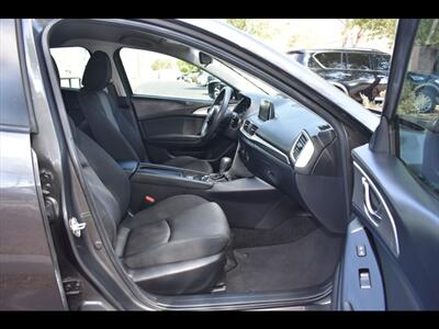 2018 Mazda Mazda3 Sport   - Photo 32 - Mesa, AZ 85201