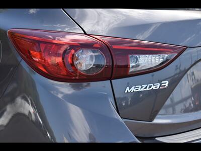 2018 Mazda Mazda3 Sport   - Photo 47 - Mesa, AZ 85201