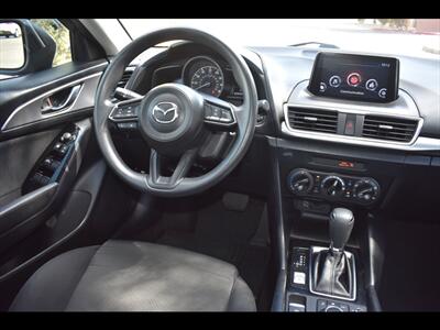 2018 Mazda Mazda3 Sport   - Photo 29 - Mesa, AZ 85201