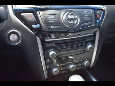 2018 Nissan Pathfinder SV   - Photo 12 - Mesa, AZ 85201