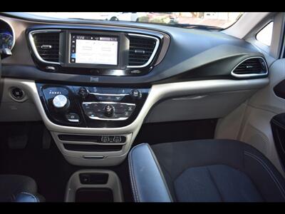 2022 Chrysler Voyager LX   - Photo 30 - Mesa, AZ 85201
