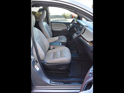 2018 Toyota Sienna Limited Premium 7-Passeng - Photo 36 - Mesa, AZ 85201