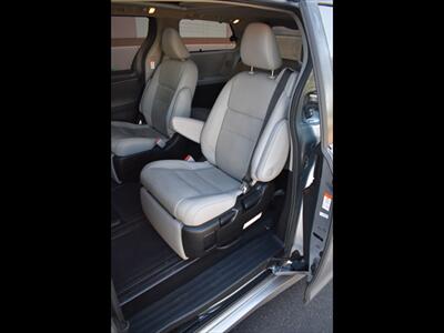 2018 Toyota Sienna Limited Premium 7-Passeng - Photo 20 - Mesa, AZ 85201