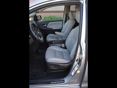 2018 Toyota Sienna Limited Premium 7-Passeng - Photo 16 - Mesa, AZ 85201