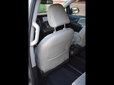 2018 Toyota Sienna Limited Premium 7-Passeng - Photo 21 - Mesa, AZ 85201