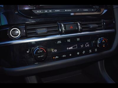 2022 Nissan Pathfinder SV - Photo 12 - Mesa, AZ 85201