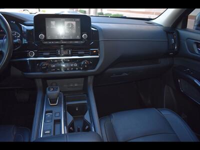 2022 Nissan Pathfinder SV - Photo 33 - Mesa, AZ 85201