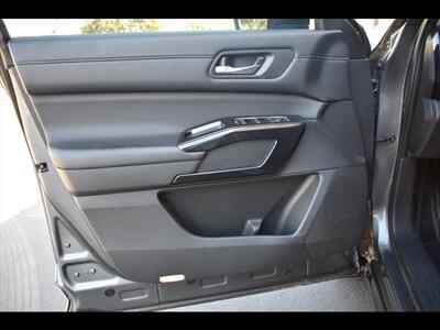 2022 Nissan Pathfinder SV - Photo 18 - Mesa, AZ 85201