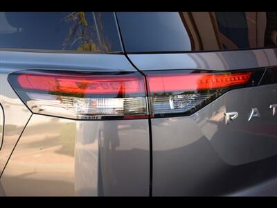 2022 Nissan Pathfinder SV - Photo 52 - Mesa, AZ 85201